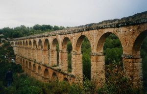 Roman_aqueduct_Tarragona_cc